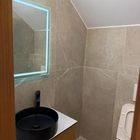 Luxury In - With Private Pool 보르쉬